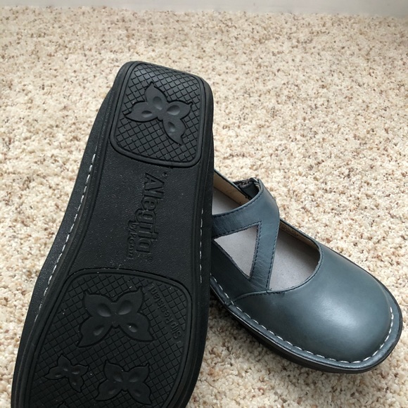 Alegria Mary Jane shoes - Picture 3 of 4